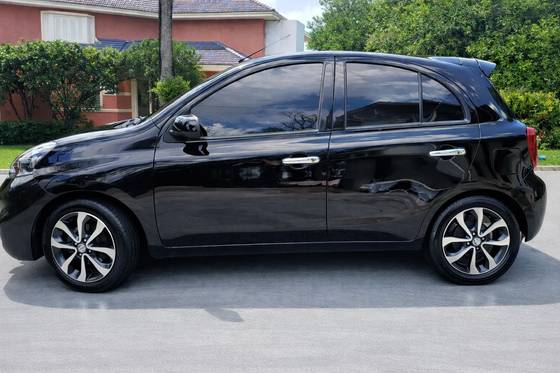 NISSAN MARCH 1.6 SL 16V FLEX 4P MANUAL NISSAN MARCH 1.6 SL 16V FLEX 4P MANUAL